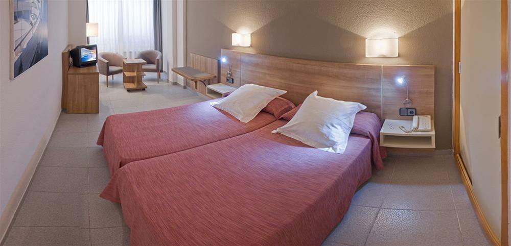 Port Eugeni Hotell Cambrils Eksteriør bilde