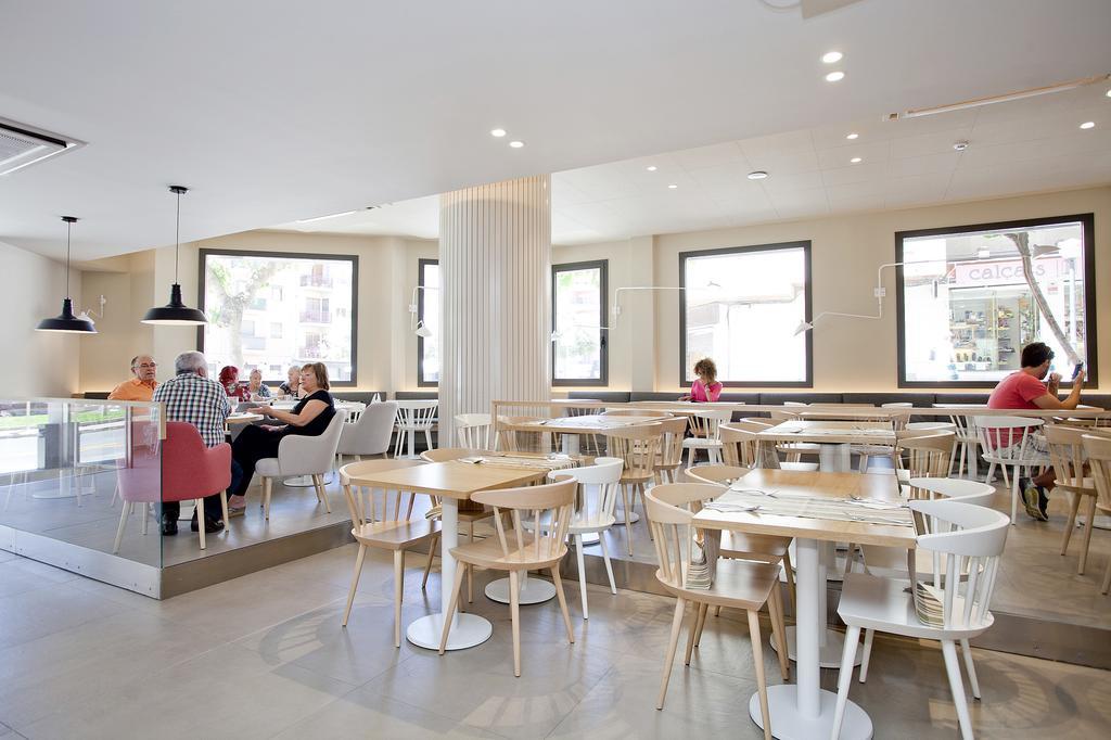 Port Eugeni Hotell Cambrils Eksteriør bilde
