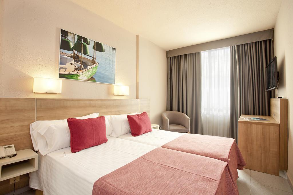 Port Eugeni Hotell Cambrils Eksteriør bilde